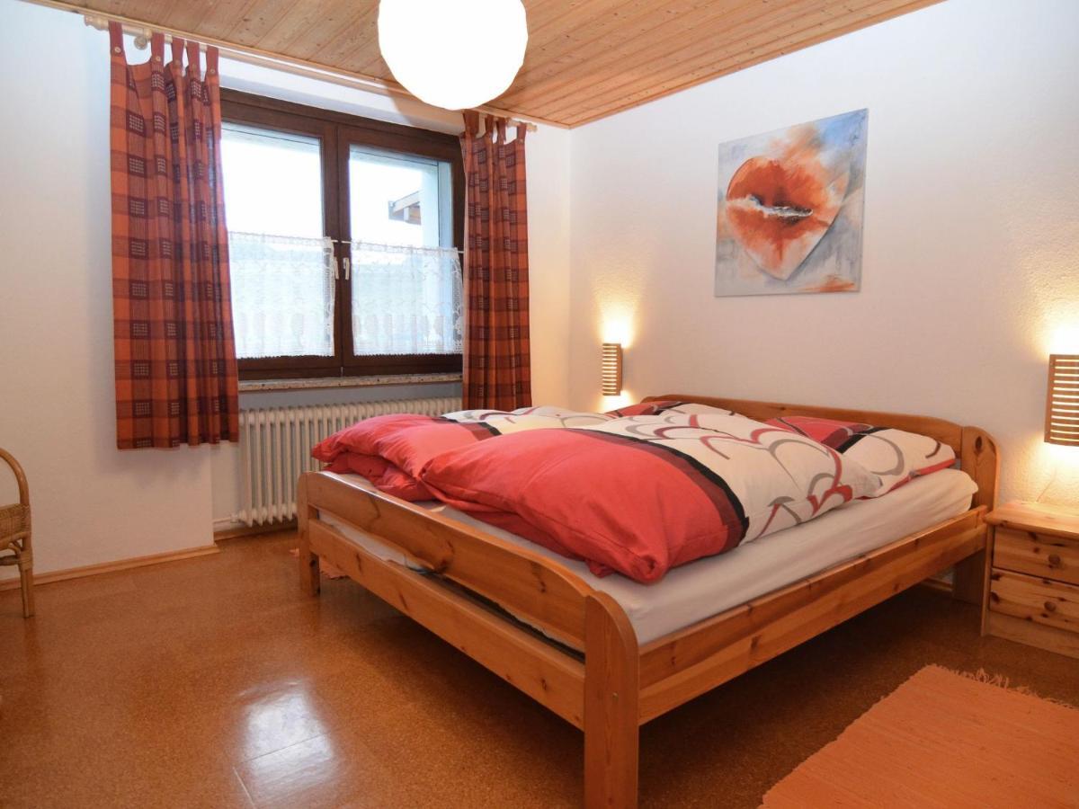 Quiet Holiday Home With Terrace Korbach Luaran gambar
