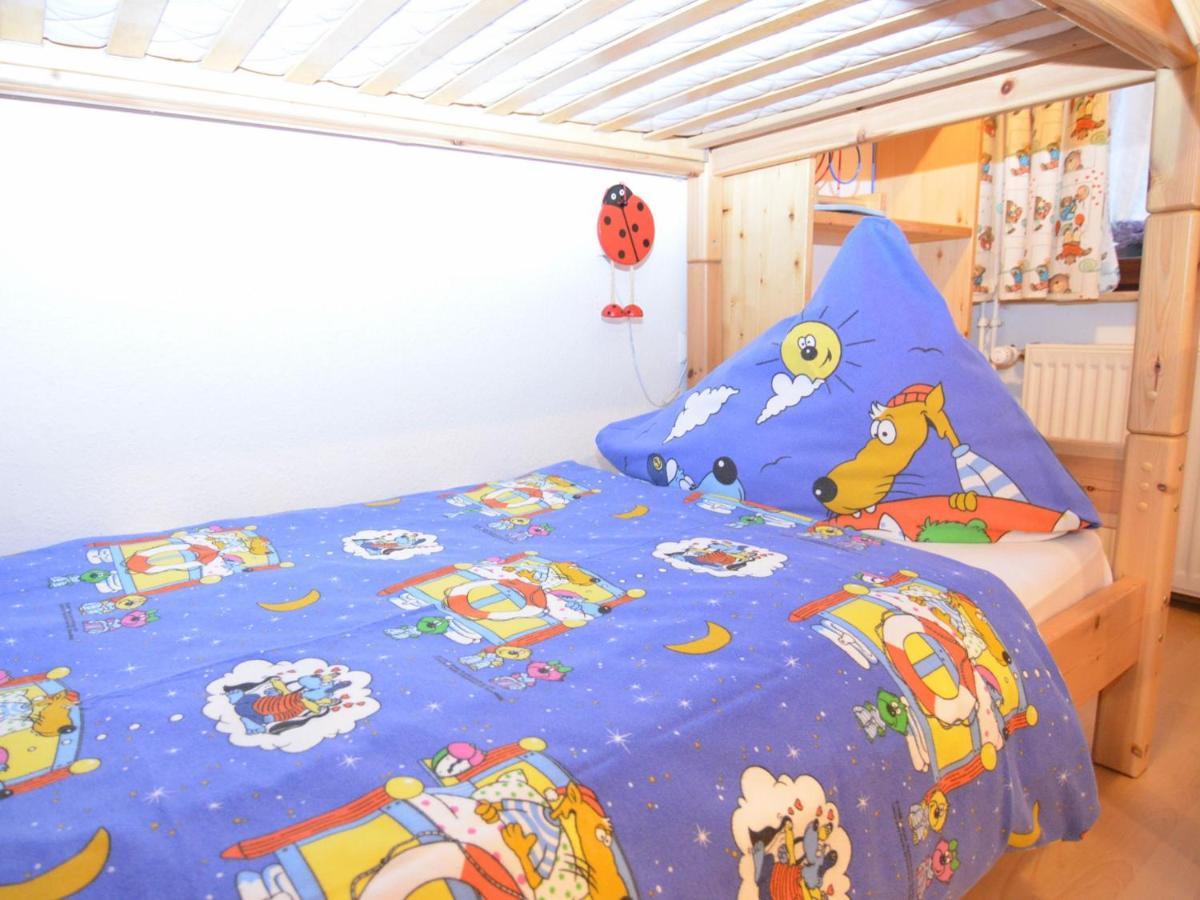 Quiet Holiday Home With Terrace Korbach Luaran gambar