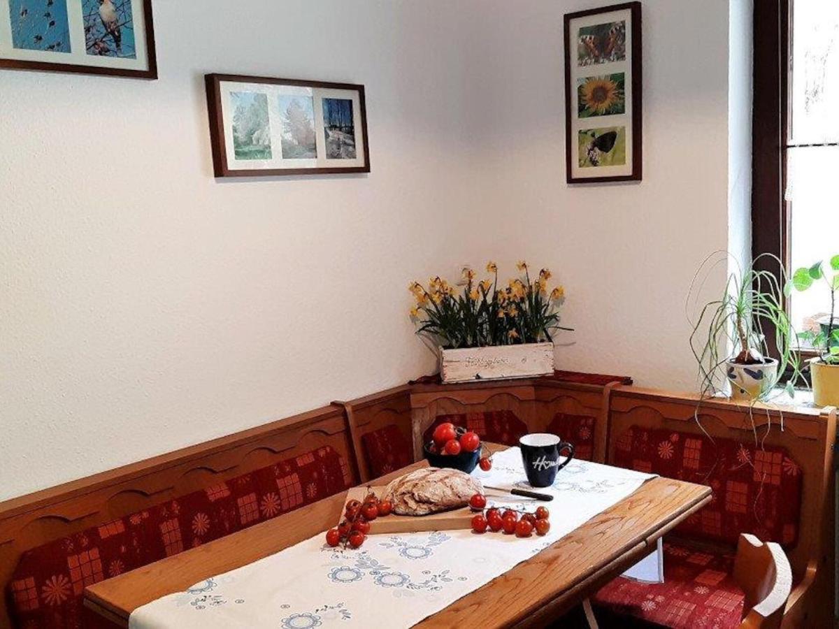Quiet Holiday Home With Terrace Korbach Luaran gambar
